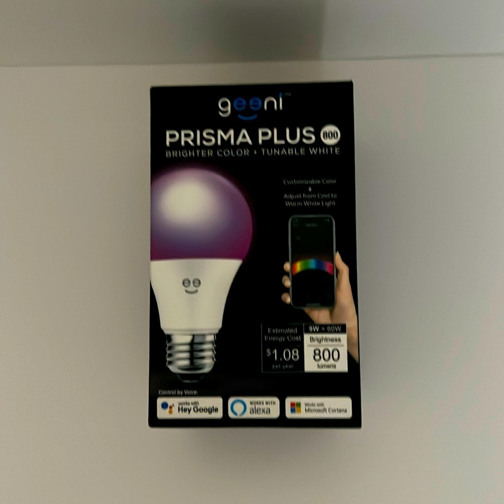 Geeni plasma plus color changing light bulb